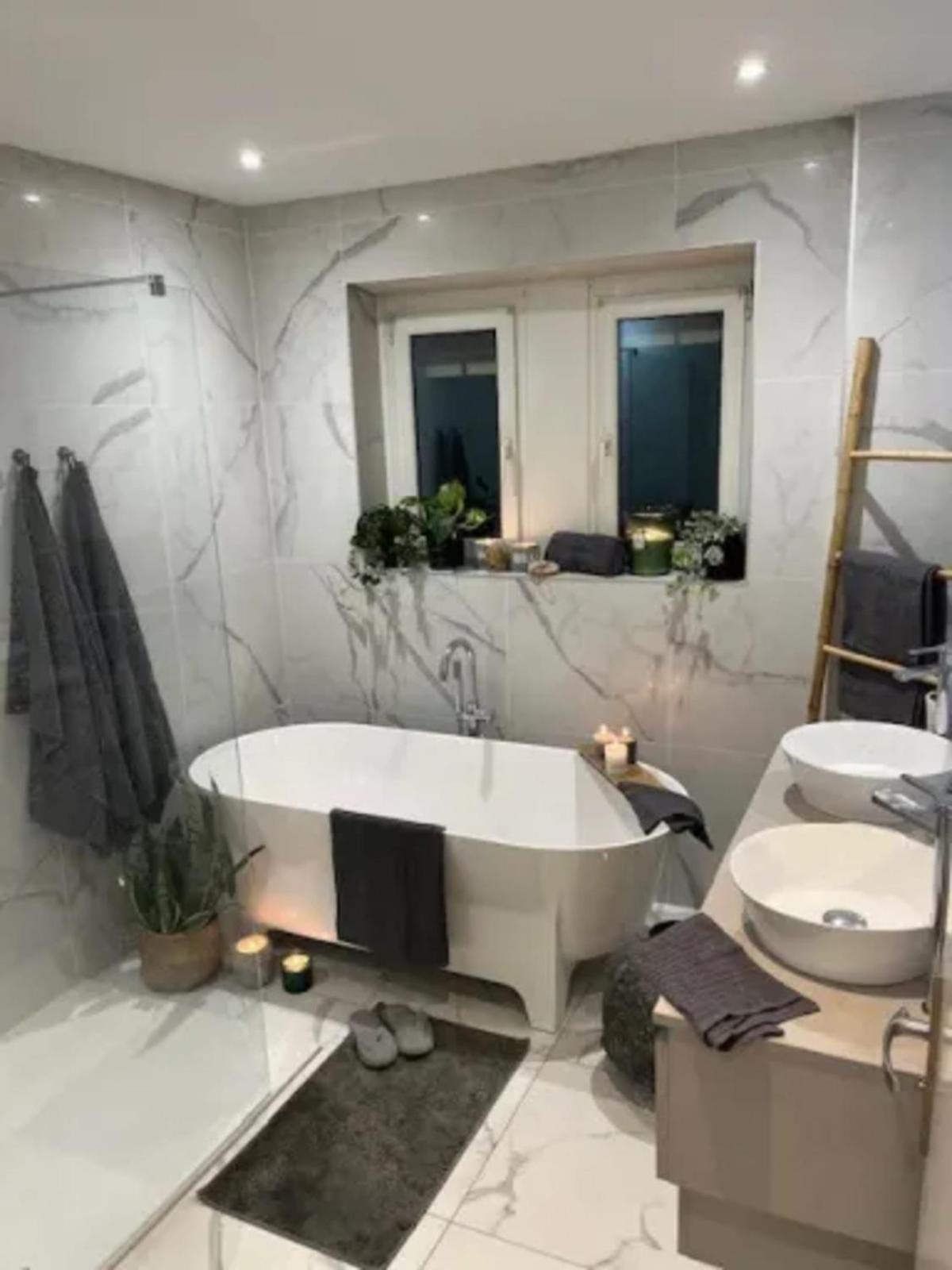 Soh Rent Villa Piscine Proche Strasbourg Tv - Wifi - Parking Lampertheim Exteriör bild